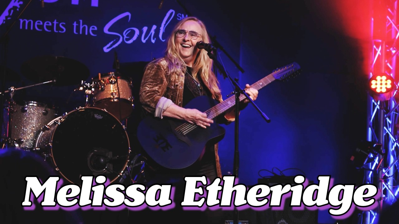Audience at a Melissa Etheridge concert